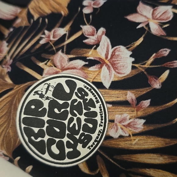 Rip Curl Springsuit - Picture 6 of 6